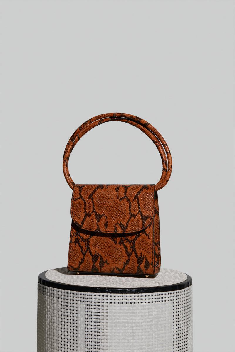 Loop Bag in Leather - FOLKLORE THE LABEL