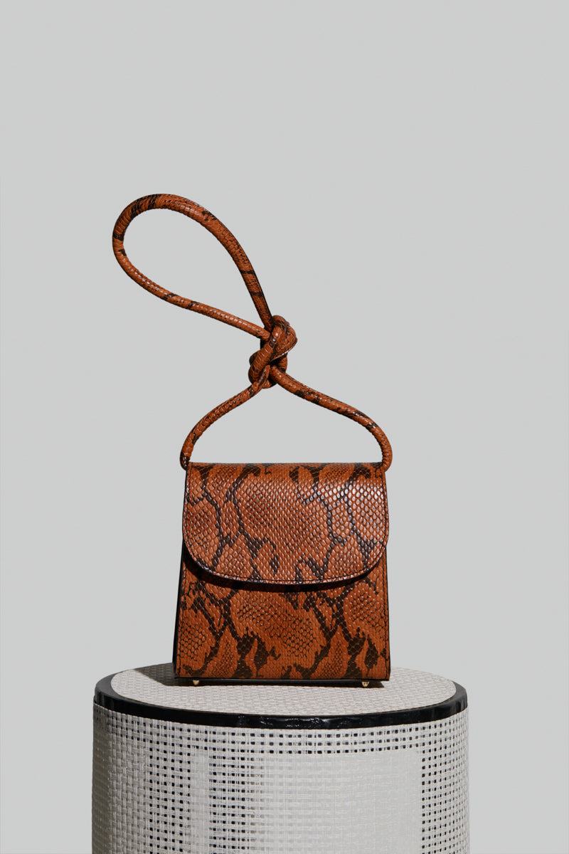 Loop Bag in Leather - FOLKLORE THE LABEL