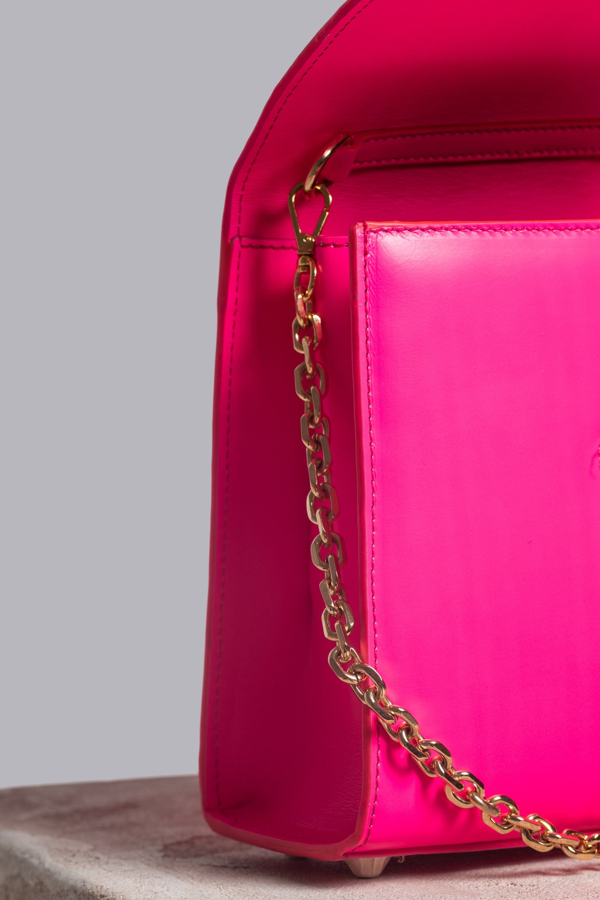Loop Bag in Neon Leather Handbags Folklore the label