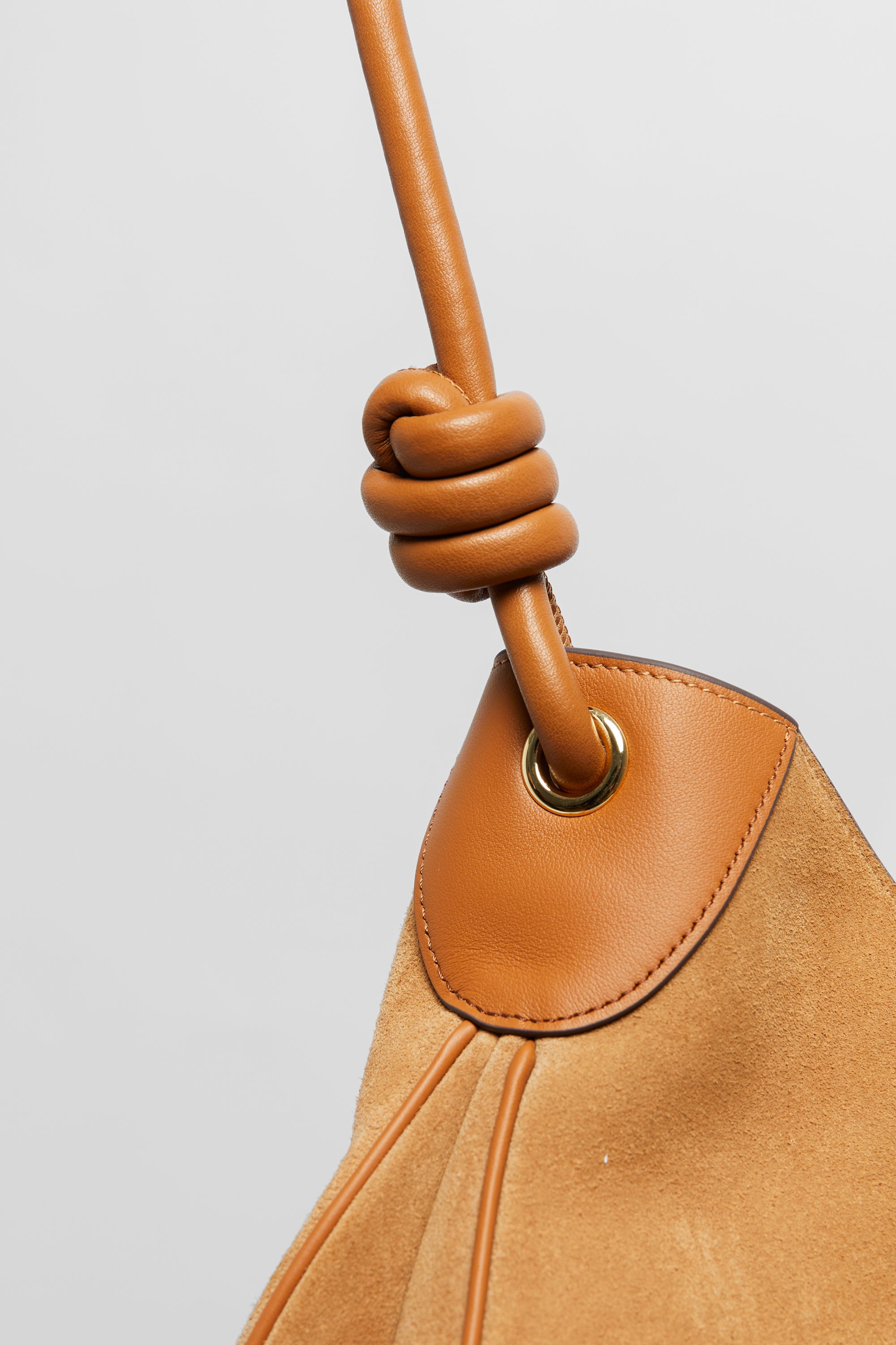 Boho Bag in Beige Suede - FOLKLORE THE LABEL