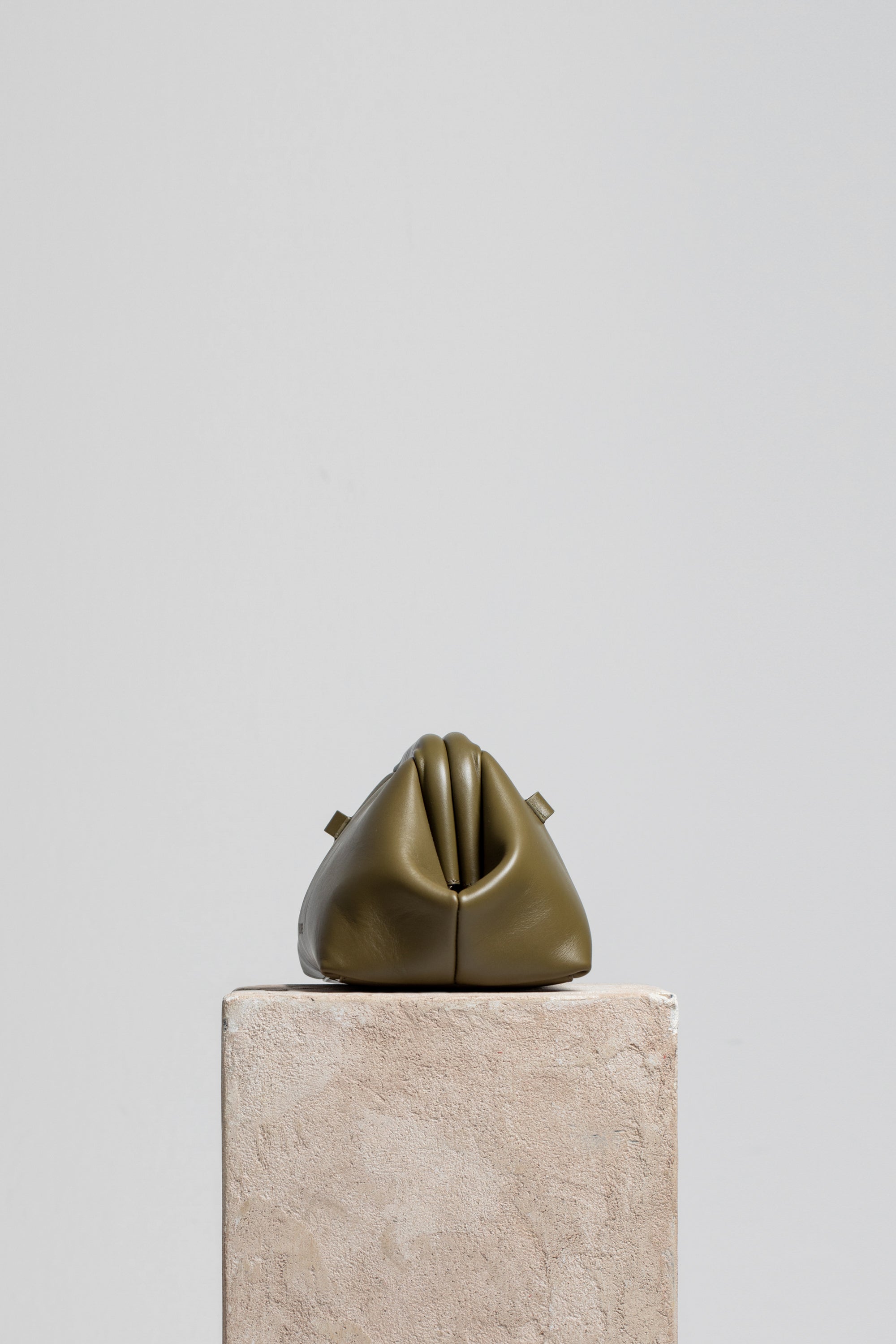 Money Pouch in Leather - FOLKLORE THE LABEL