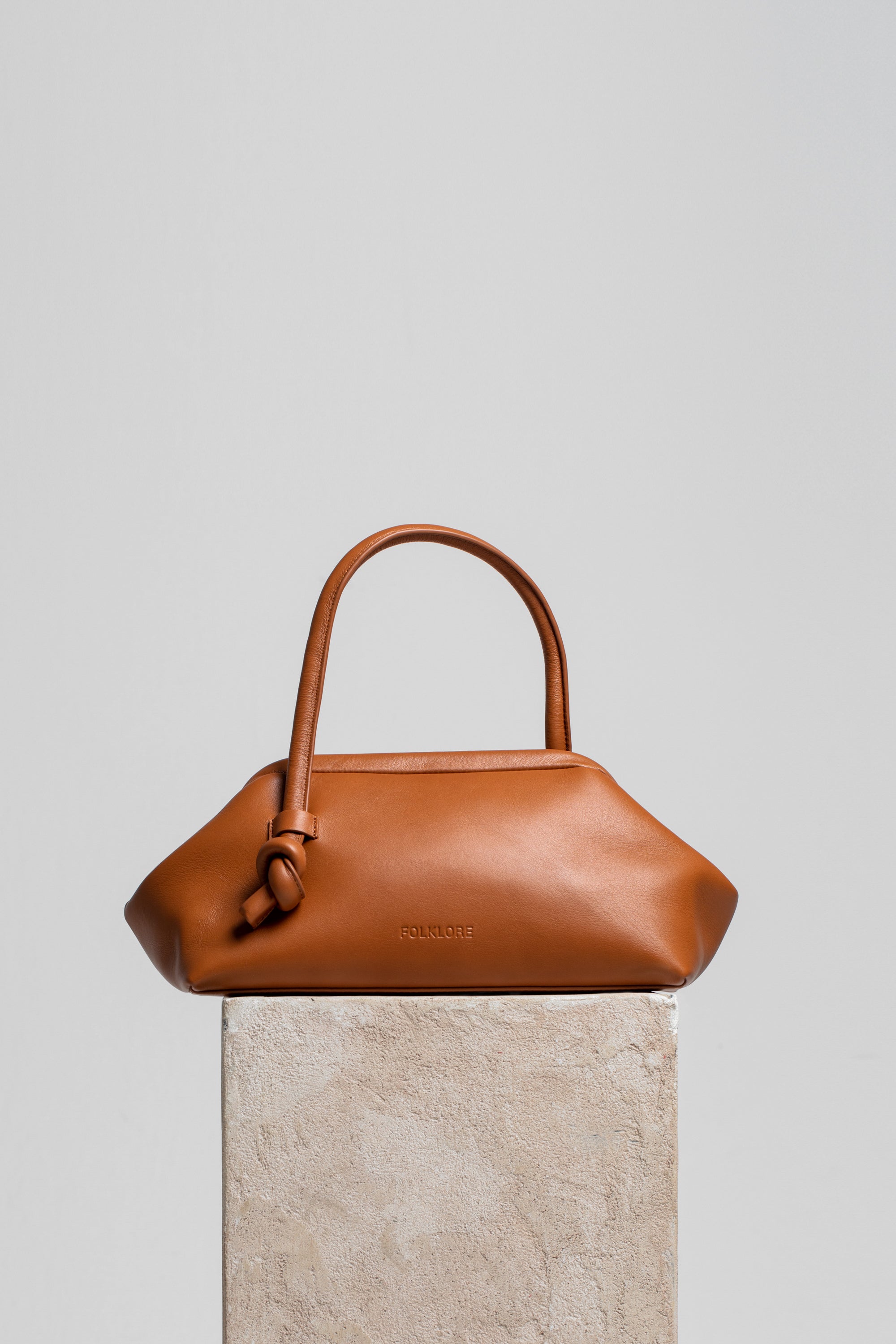 Money Pouch in Leather - FOLKLORE THE LABEL