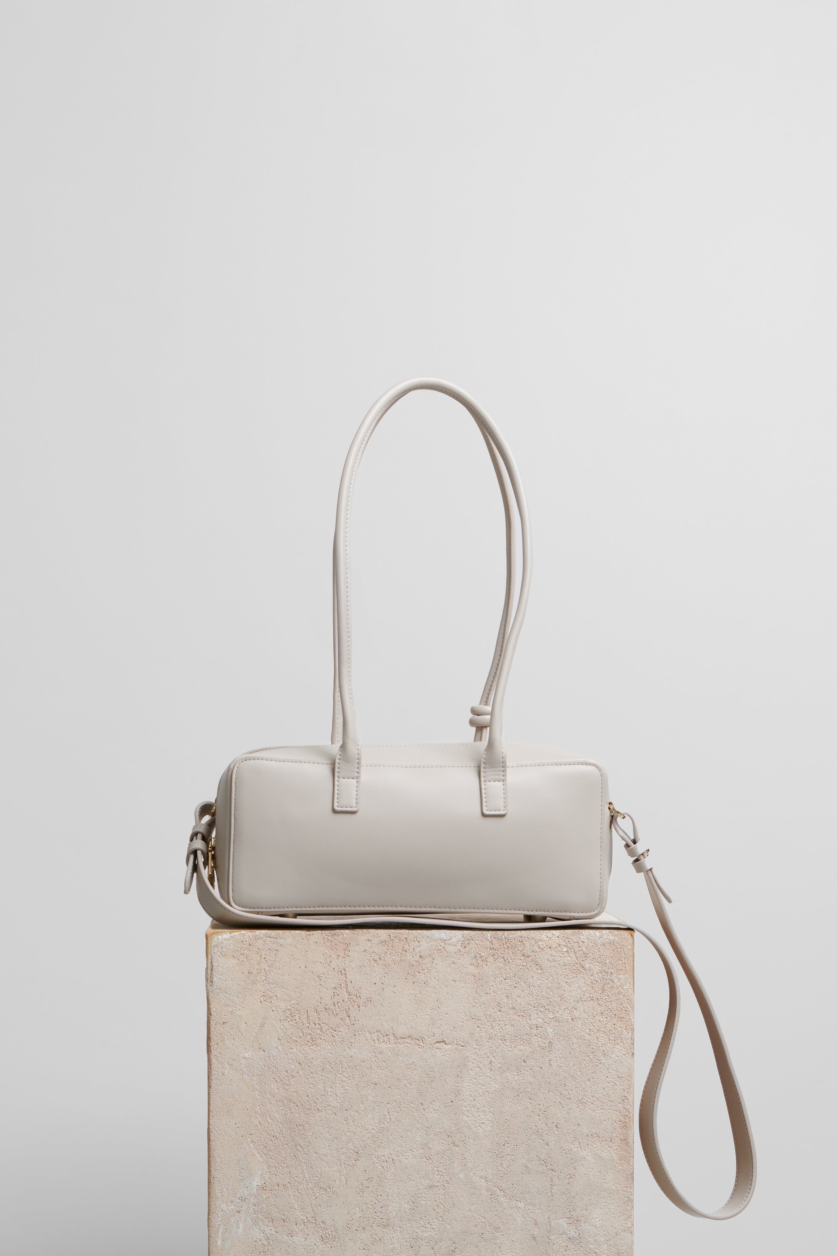 Work Bag Small in Dirty White Leather - FOLKLORE THE LABEL