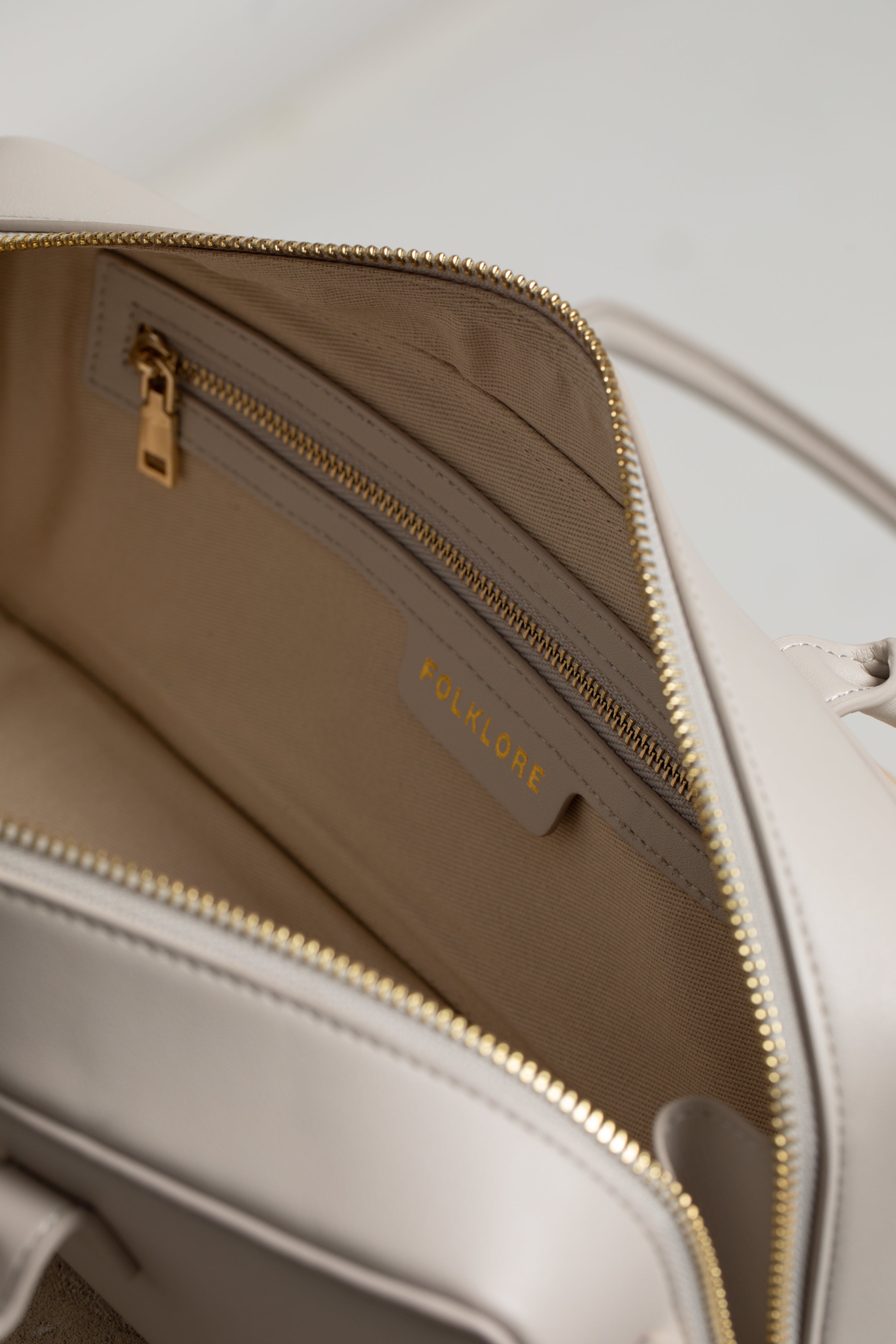 Work Bag Small in Dirty White Leather - FOLKLORE THE LABEL