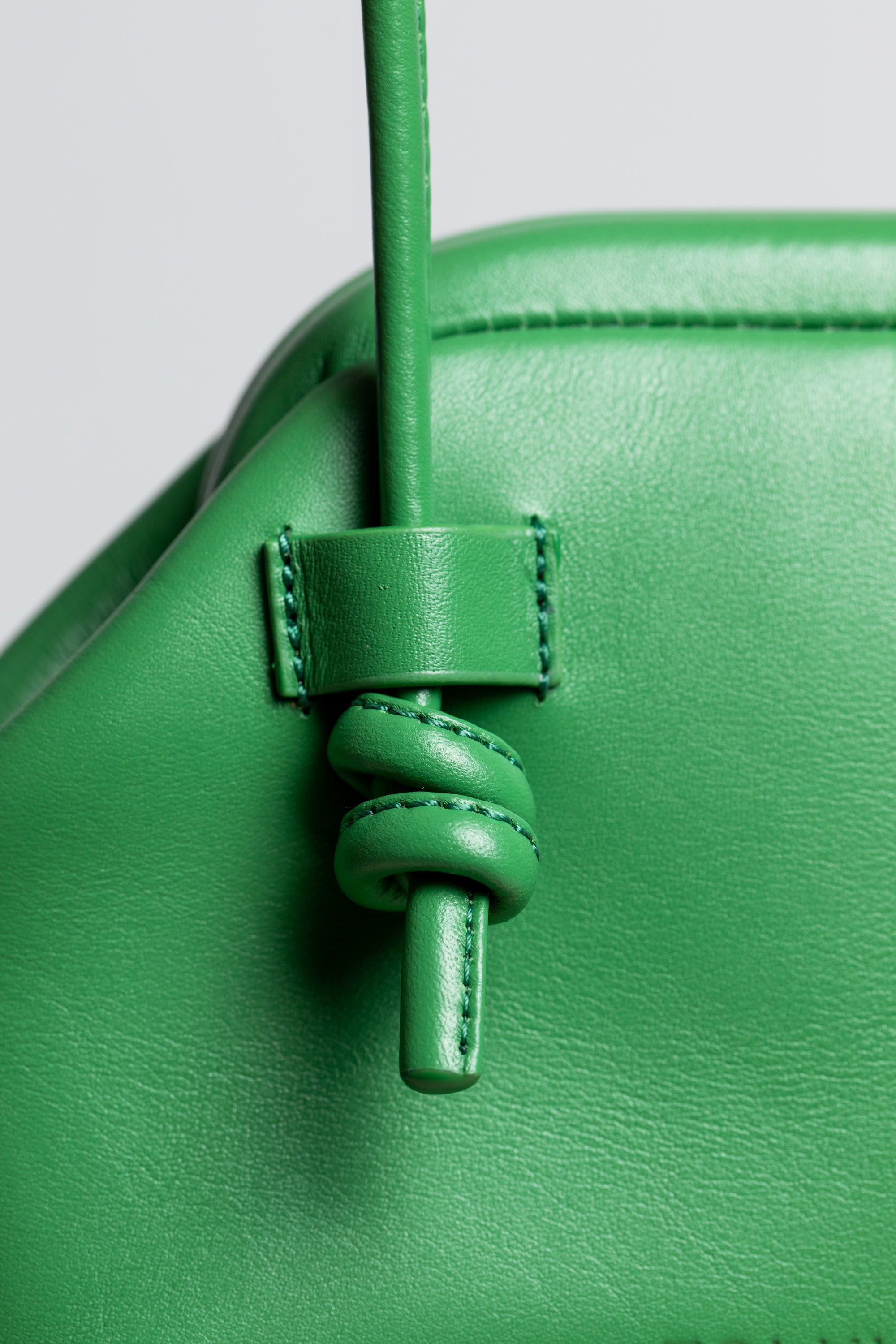 Mini Money Pouch in Leather - FOLKLORE THE LABEL