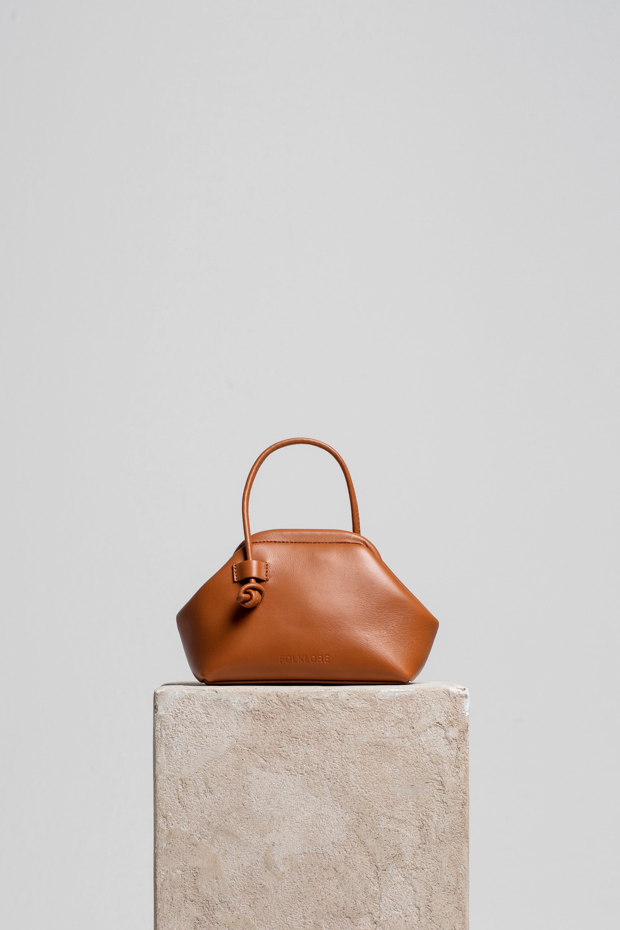 Mini Money Pouch in Leather - FOLKLORE THE LABEL